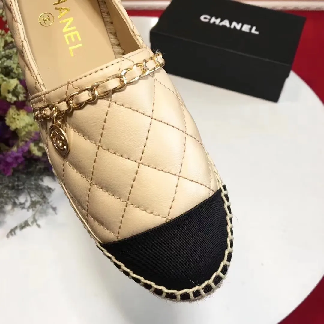 👟👟Ex-factory price 480👟👟 Size: 35-40🌹 🌈🌈[CHANEL Chanel] full range of fisherman shoes... The top version is welcome to compare with all the experts👟👟👟👟 (cloth, leather, lace, sequined) Wool mixed surface)💋💋The lining is made of original sheepskin (the hemp rope bottom and the rubber bottom are integrated) The 100-needle hemp rope is very thorough👍👍...High-quality customization🆚Purchasing agent source‼ ️ The popularity of fishermen’s shoes, I believe everyone who knows the goods knows that people on Earth/Mars are showing off their silk threads one after another💝💝 34-40 (41 and 42 can be customized and non-returnable) standard size 🎁Supporting packaging